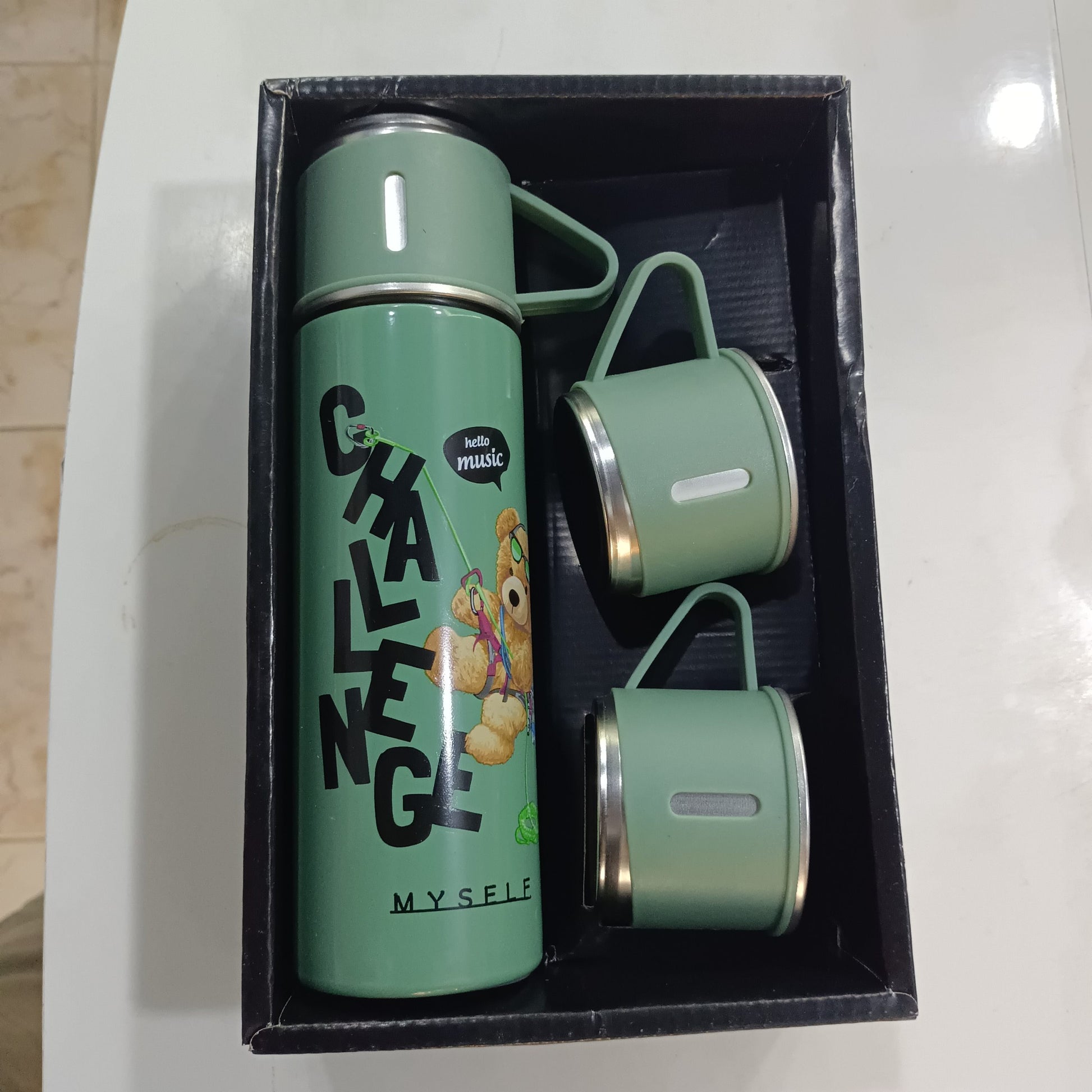 Flask and mugs set