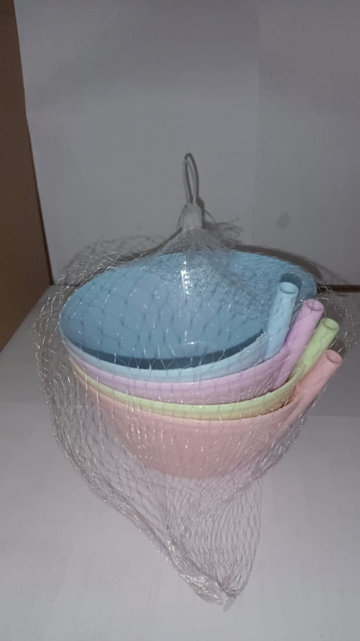 4 Pcs food and liquid bowl with straw